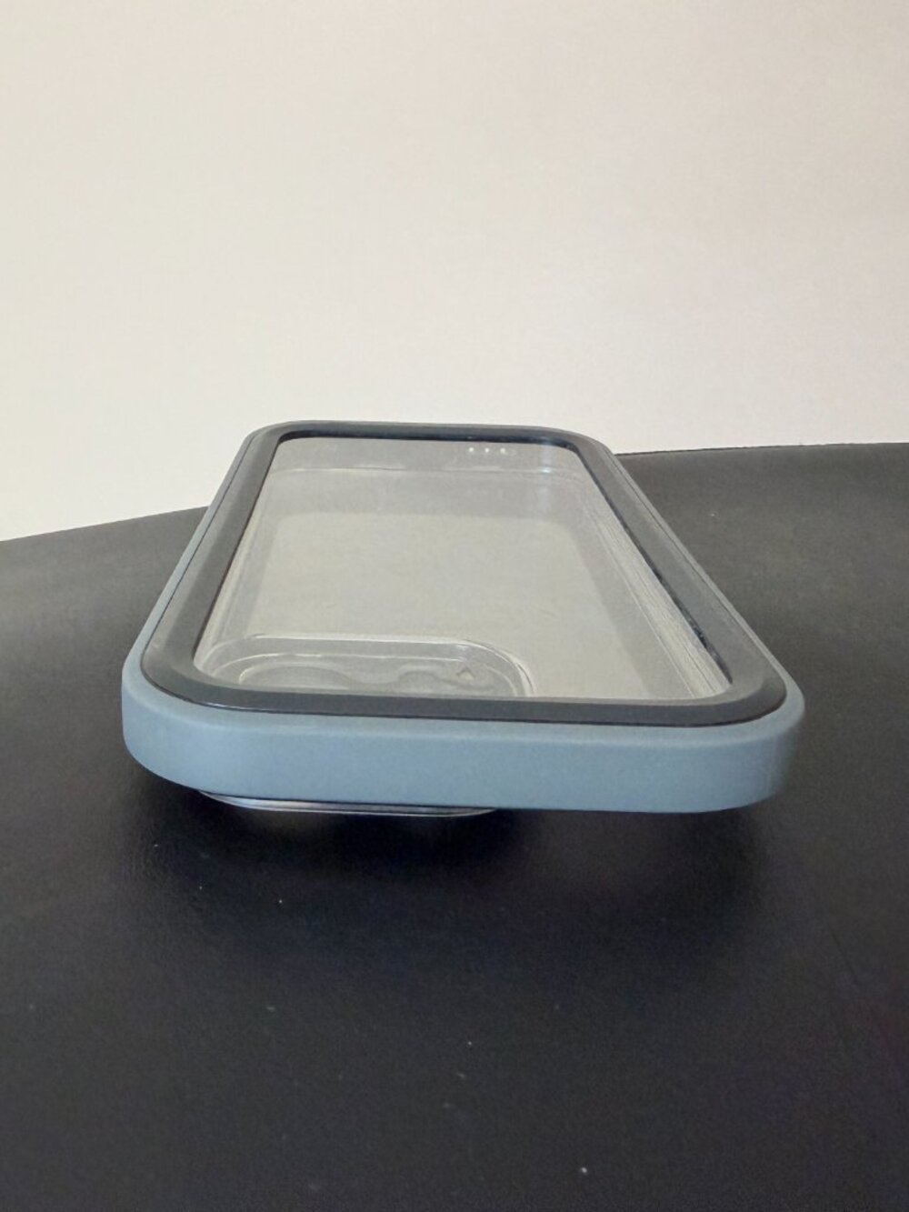Catalyst iPhone 14 Pro Waterproof Case - Picture 11 of 15